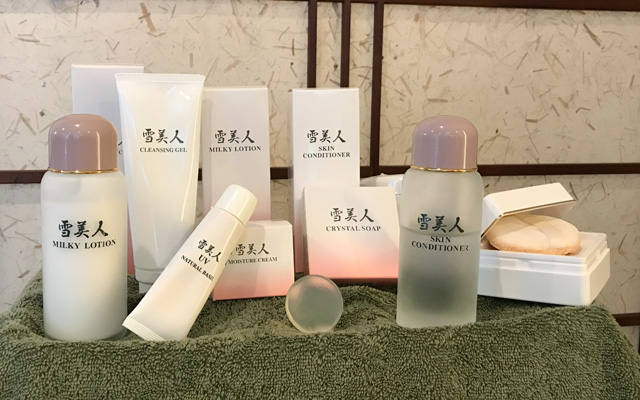 facial salon R.（フェイシャルサロン アール）とは | 最高級プラセンタ配合の「雪美人」使用の看護師が監修したサロン・鎖骨下